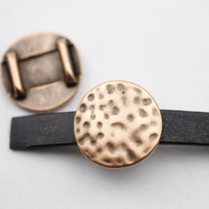 5 Silver Round Hammered Slider, Component for Flat Lether and Cord Bracelet, Antique Copper Plated, Wholesale Price, ZM315 ac