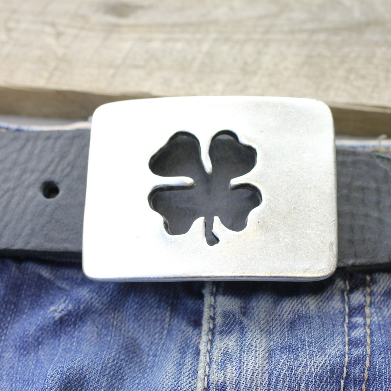 Four-leaf Clover Belt Buckle, Antique Silver Pewter - Etsy display picture 2