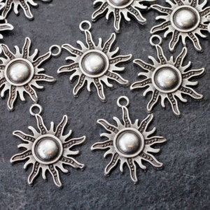 10 Sun Charms, Sterling Silver Plated Antique Silver Tone, Earring & Pendant Components, Jewelry Making - ZM723as