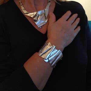 Silver Wrinkled Bracelet, Thick Bracelet, Bracelet With Metal Elements, Brutalist Jewelry, Valentine&#39;s Day Gift, Bracelet for Women B108