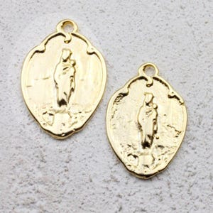 10pcs Virgin Mary Miraculous Medal Charm, Holy Mary Charm Pendants, Religious charm, Oval Virgin Mary Pendant Our Lady Medallion ZM1005go