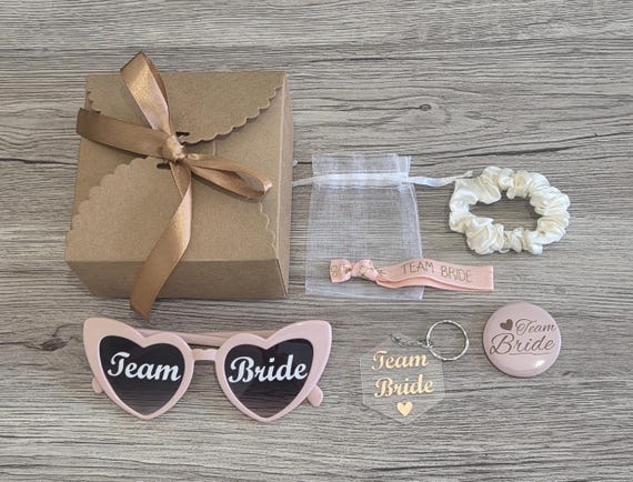 EVJF : accessoire original pour Enterrement de Vie de Jeune Fille - Kit