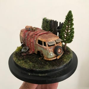 Volkwagen Bus with Diorama Abandoned, VW Bus Rusted, Barnfind, Patina Looks, Junkyard