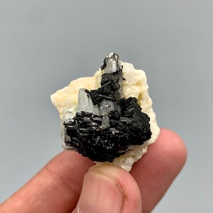 Natural Aquamarine 28g, Healing Specimen From Pakistan Combined With Black Etched  Tourmaline And Feldspar For Meditation & Home Decoration