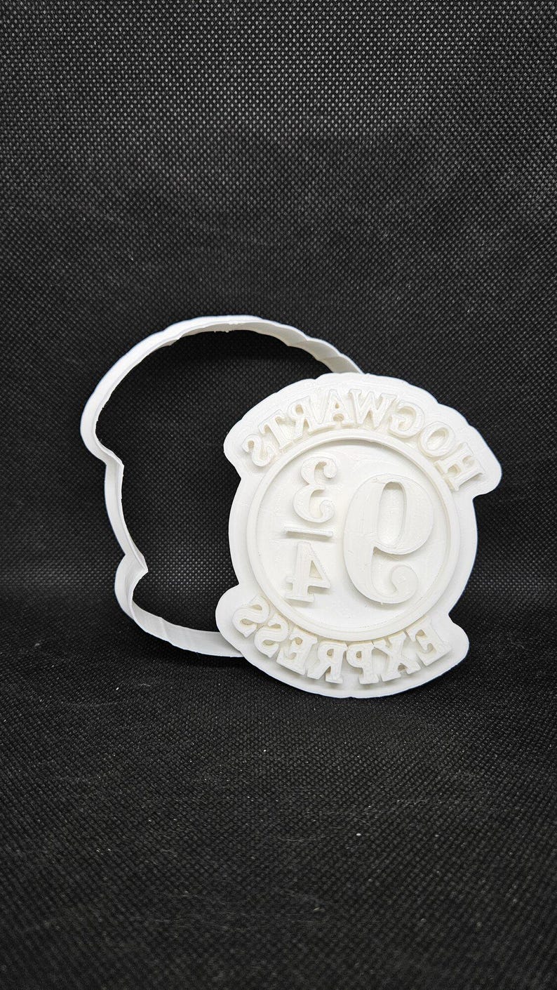Hogwarts Express Sandwich Cutter and Stamp Set