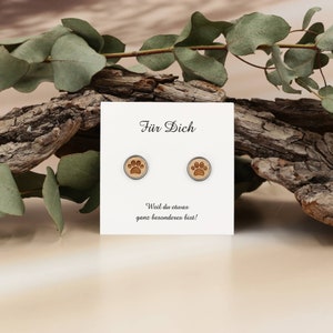 Wooden earring with dog motif | Handmade stud earrings | Round earrings | Wooden jewelry made of stainless steel | Wooden stud earrings made of beech from AUT | Silver