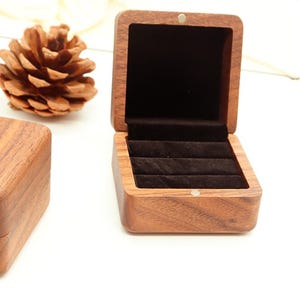 Handgefertigte Ring Box aus Holz, Guard Precious Rings