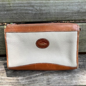 Vintage 80er Jahre Dooney & Bourke All Weather Leder Clutch Tasche Creme Bräunlich USA Made