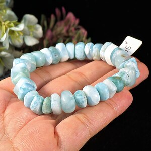 Pulsera de larimar de forma libre, piedra preciosa azul dominicana, tamaño de muñeca de 7 pulgadas. imagen 6