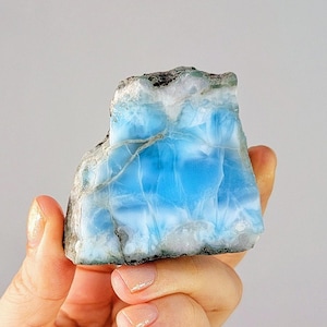 Larimar Specimen 153g, AAA Raw Blue Crystal Stone from Dominican Republic Mine