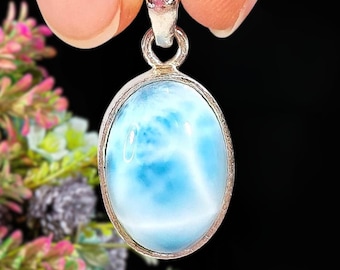 Ovalt Larimar-hänge, Blåvit Kristall, 925 Sterlingsilver, Dominikansk Ädelsten