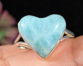 Anillo de corazón de larimar azul claro, joyería de larimar en plata de ley, tienda de larimar en República Dominicana - Talla 8.5