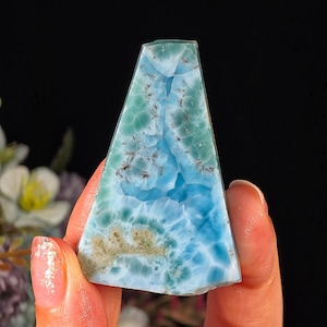 Losa de larimar de 27 g, cristal azul de alta calidad con vetas, rebanada dominicana cruda