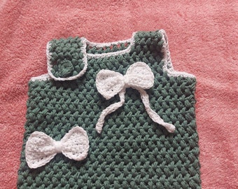 Baby crochet sweater with bows