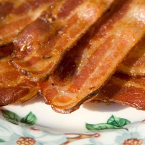 Bacon Fragrance Oil - For Candle Making, Soap Making, Room Sprays and more - Candeo Candle Supply