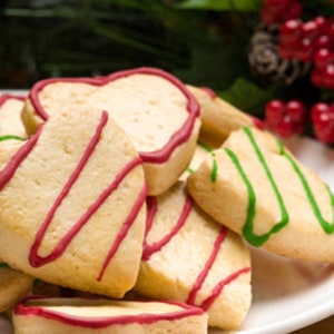 Sugar Cookie Fragrance Oil - For Candle Making, Soap Making, Room Sprays and more - Candeo Candle Supply