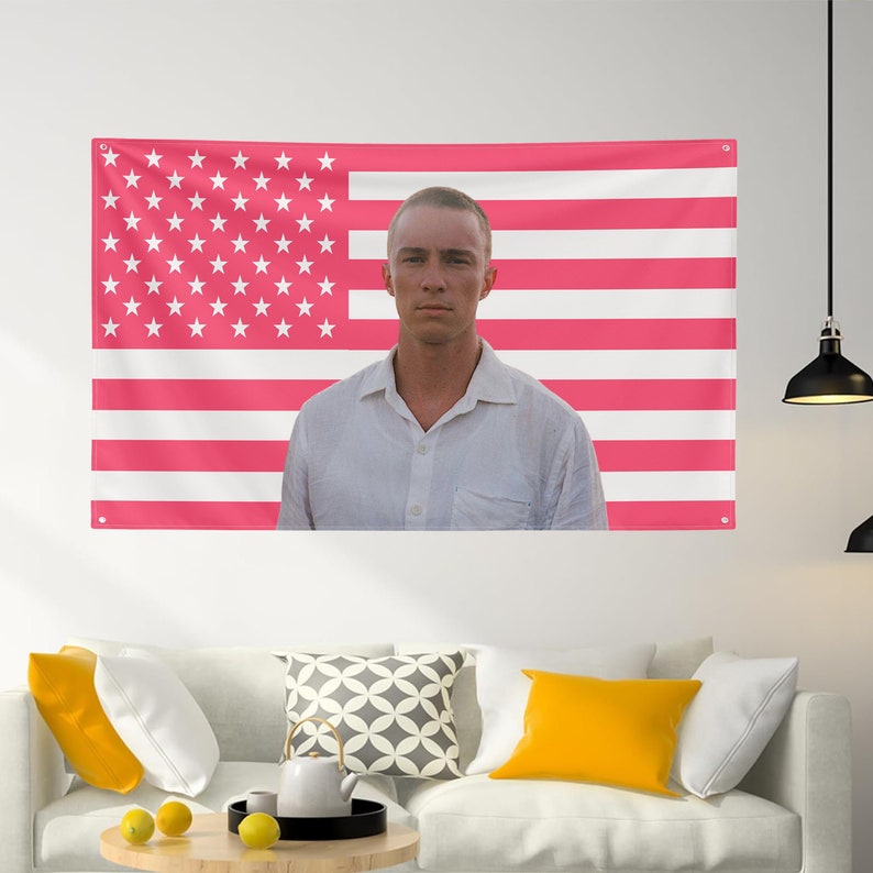 Rafe Cameron, Drew Starkey Photo Pink USA America Flag 3X5 Ft Personalized Flags Design Flag Tapestry Poster Dorm Room, Living Room, Bedroom zdjęcie 1