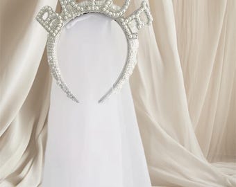 Pearl Headband, Elegant Wedding Accessory, Bride to Be  display picture 1