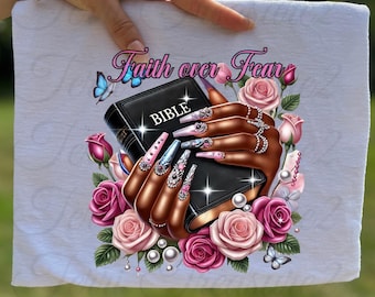 Glaube über Angst PNG, christliche PNG, schwarze Frau Bibel Clipart, Melanin Königin Png, schwarze Königin Png, Blumenmuster, digitaler Download