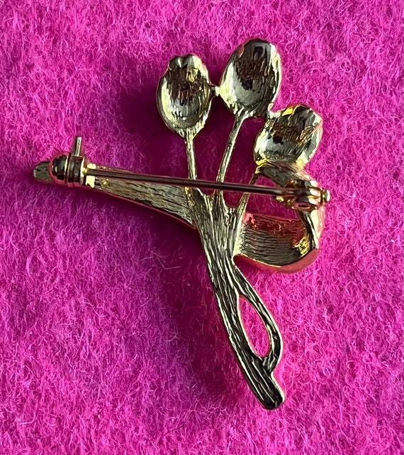 Vintage gold tone and enamel red tulips brooch - image 4