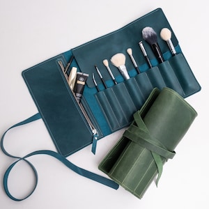 Gepersonaliseerde rol borstel, oprollen make-upborstel, houder make-upborstel, monogram borstelrol, gegraveerde make-upetui, make-upborsteletui