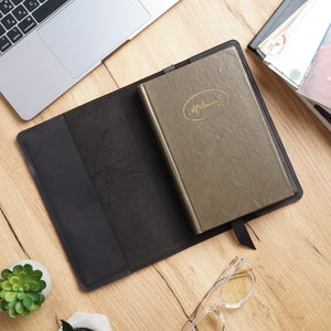Bible covers for men, Handmade leather Bible cover, Personalized Bible cover, Wrapped Bible cover, Custom Bible cover, Leather Bible case