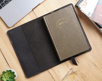 Bible covers for men, Handmade leather Bible cover, Personalized Bible cover, Wrapped Bible cover, Custom Bible cover, Leather Bible case