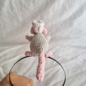 Serre-tête ratatouile au crochet, serre-tête ratatouille au crochet, accessoires pour cheveux, chef souris, pinces à cheveux, amigurumi, fait main, serre-tête Remy image 9