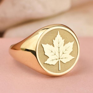 14K Gold Ahornblatt Siegelring, runder Herbstblattring, Ahornblattschmuck, Geschenk für Kanadier, personalisierte Herbstblattring, Blattamulett