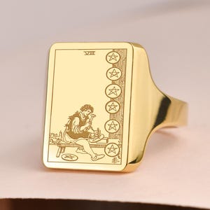 14K Solid Gold Eight Of Pentacles Tarot Signet Ring, Custom Witchcraft Ring, Personalized Mystical Jewelry, Goth Charm, Tarot Card Jewelry