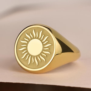 14K Solid Gold Sun Signet Ring, Sunset Signet Ring, You Are My Sunshine Ring, Personalized Sun Ring, Women Gold Ring, Dainty Gold Ring