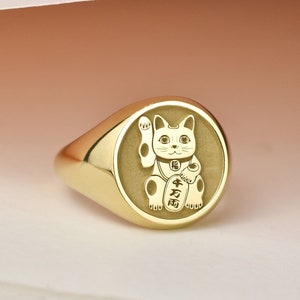 14K Gold Maneki Neko Cat Signet Ring, Lucky Cat Waving Arm Ring, Japanese Cat Statue Ring, Chinese Cat Ring, Fortune Cat Signet Ring