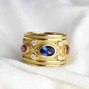 Blauwe saffier Bezel Byzantijnse ring, brede gouden ring, saffier stenen ring, gouden Byzantijnse sieraden, oude Griekse ring, vrouwen saffier band