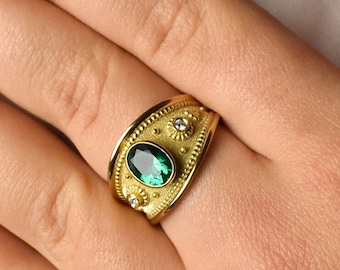Gold Roman Empire Ring, Emerald Stone Italian Ring, Ancient Italian Ring, Etruscan Ring, Gold Emerald Jewelry, Gold Etruscan Jewelry