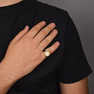 14K Gold Maple Leaf Signet Ring, Round Autumn Leaf Ring, Maple Leaf ...