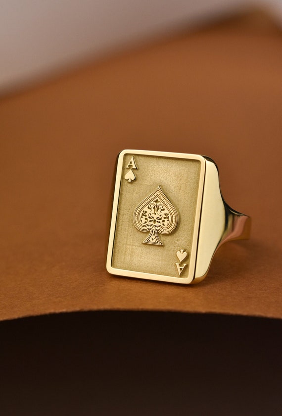 ROLLスペードA RING 14K Gold Ace of Spades Signet Ring, Gold Playing Card Ring