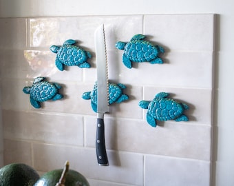 Turtle-Shaped Magnetic Knife Holder | 5-Piece Magnetic Knife Block Set | Wall-Mounted Knife Magnet Rack | Strong Unique Magnetic Knife Strip