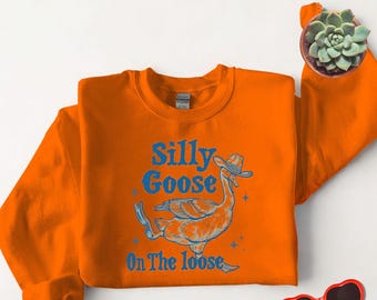 Silly Goose Colorful Crewneck Sweatshirt Funny Gifts for Women Friend Birthday Present Cozy Sweater Cozy Fall Pullover Girls Trip Shirt