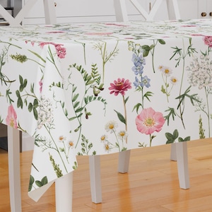 Toalha de mesa de tecido premium com estampa vintage de flores silvestres, ideal para sala de jantar, varanda ou como caminho de mesa. Ótima opção de presente para inauguração de casa. Decoração perfeita para o lar.