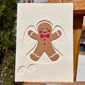 ジンジャーブレッドマン スノーエンジェル クリスマスカード SVG DXF: レイヤードペーパーフレーム (デジタルカットファイル)