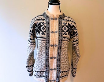 Norwegischer Wollpullover/Cardigan von Voss