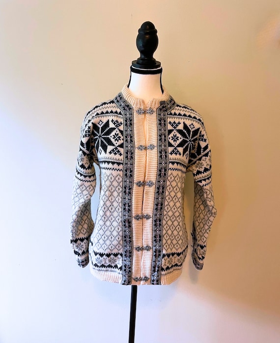 Norwegian Wool Sweater/Cardigan by Voss