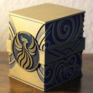 Deck box FlowSpire - MTG, Lorcana, Onepiece, Pokemon & autres compatible - Personnalisable pour TCG - 125 Cartes Sleevées - Peinte à la main