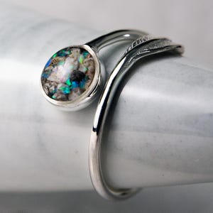 Anello per cremazione in argento sterling con piuma: ricordo delle ceneri degli animali domestici