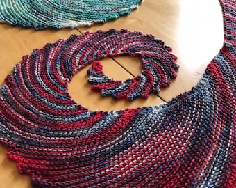 Beginner Garter Stitch Shawl Pattern - One Skein Wonder Scarf Knitting Tutorial - Reversible Knitwear - PDF Digital Download