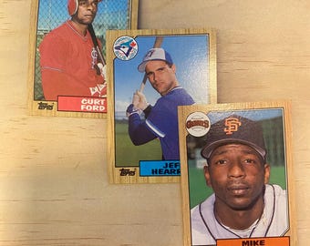 Tarjetas de béisbol antiguas Topps 1987, paquete de 15 tarjetas, recuerdos deportivos coleccionables de la década de 1980. Excelente estado para su antigüedad.