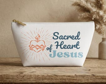 Sacred Heart of Jesus Colorful Rosary Pouch, Women’s Chapel Veil Bag with Zipper