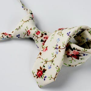White & Red Boys Floral Tie, Childrens Pretied Necktie for Kids 1-12, Adjustable Toddler Cotton Tie, Rose and Pastel Blue Flower - Avalon