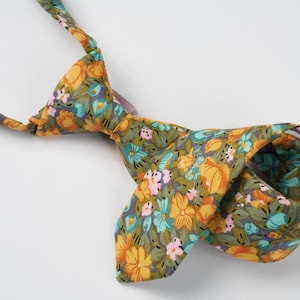 Dark Green Boys Floral Tie, Childrens Pretied Necktie for Kids 1-12, Adjustable Toddler Cotton Tie, Orange & Turquoise Wildflower - Salem