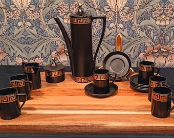 1960er Jahre MCM bis moderne Portmeirion Pottery Greek Key Kaffee / Tee-Service Susan Williams Ellis Designs